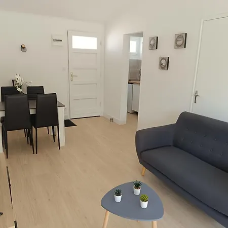 Les De La Fontaine *