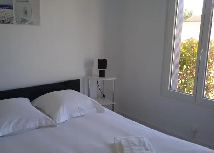 Les De La Fontaine *