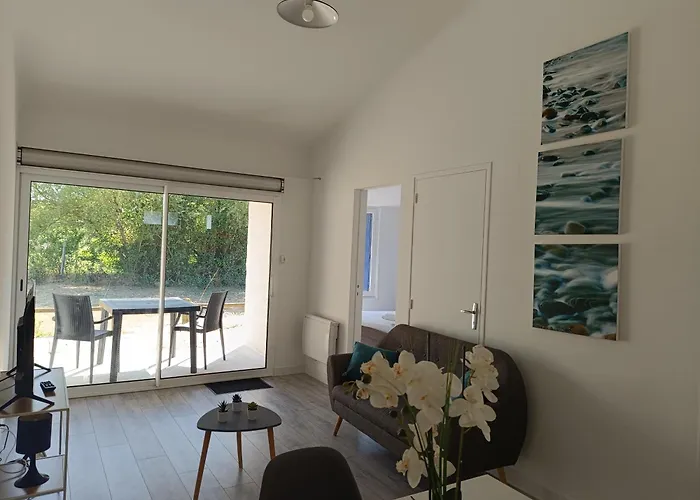 Semesterbostad Les De La Fontaine Saint-Michel-en-l'Herm