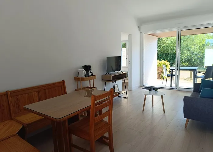 Semesterbostad Les De La Fontaine Saint-Michel-en-l'Herm